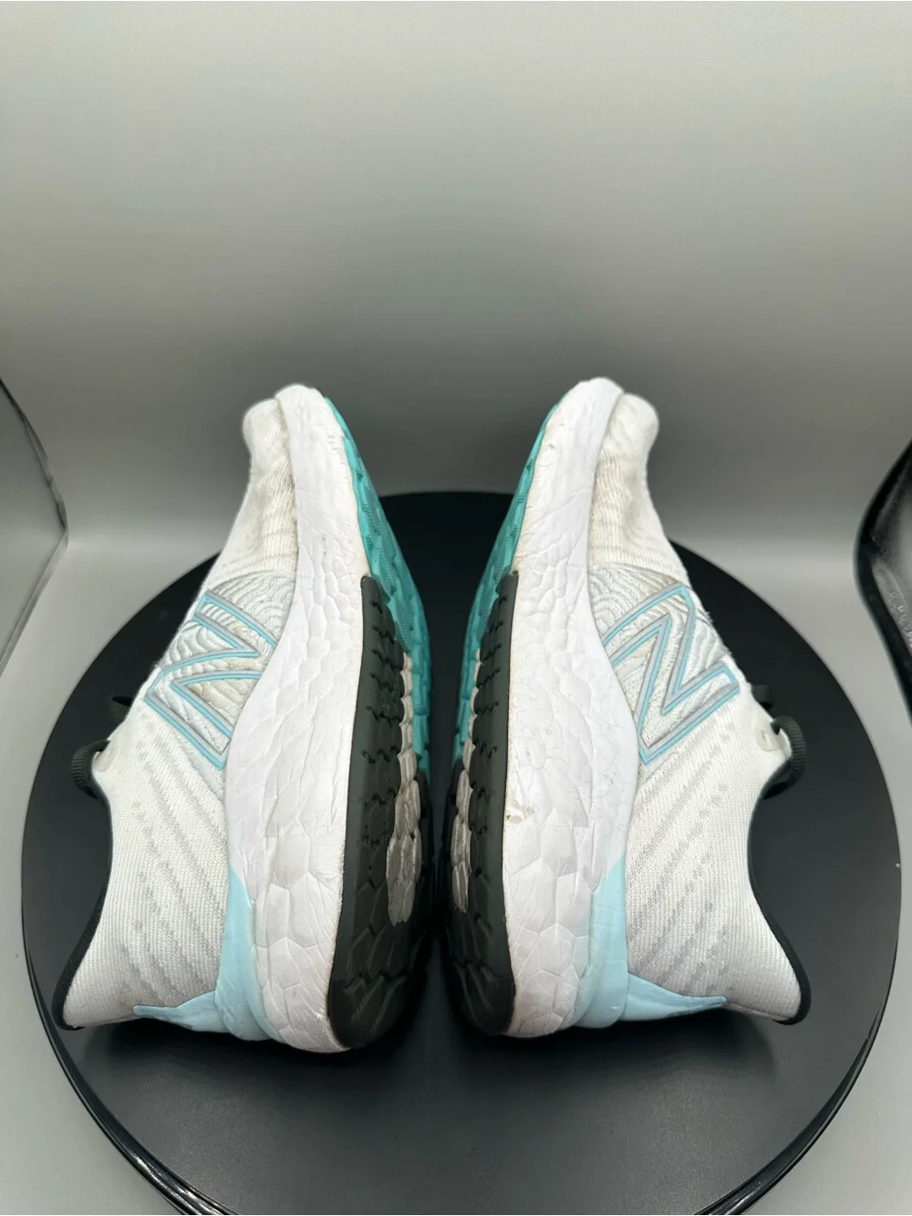 New Balance Fresh Foam X Vongo v5 Womens 8.5 B White Beach Blue WVNGOCW5-D